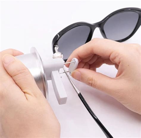 anti theft sunglass tag.
